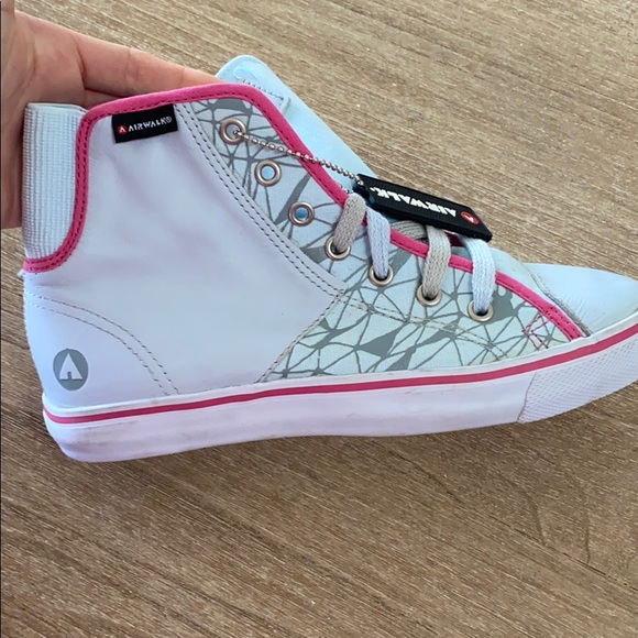 Airwalk Hightop sneakers - Picture 11 of 16